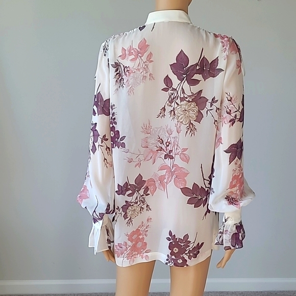 LOVER Long-Sleeve Floral Silk Blouse - Picture 2 of 9
